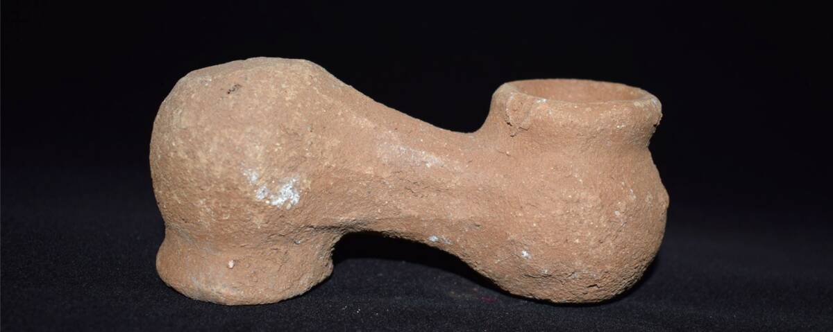 Fig.7-b : Hôhô inversé (Abomey, Zou - Bénin). Cliché de V.Tourreil